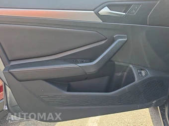 2024 Volkswagen Jetta SE - miniatura 15