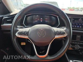 2024 Volkswagen Jetta SE - miniatura 16
