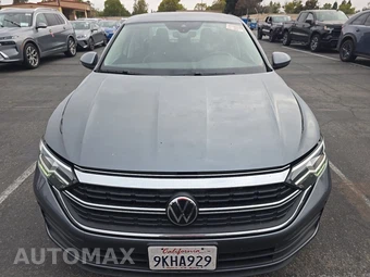 2024 Volkswagen Jetta SE - miniatura 2