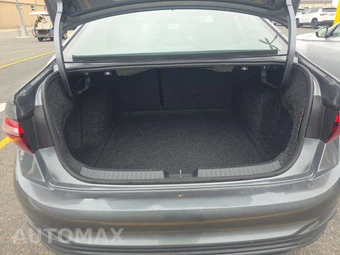 2024 Volkswagen Jetta SE – miniatura 17