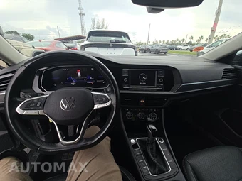 2024 Volkswagen Jetta SE - miniatura 17