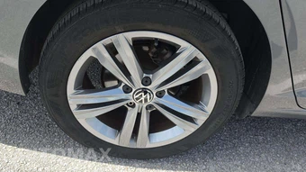 2024 Volkswagen Jetta SE - miniatura 34