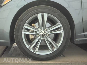 2024 Volkswagen Jetta SE - miniatura 9