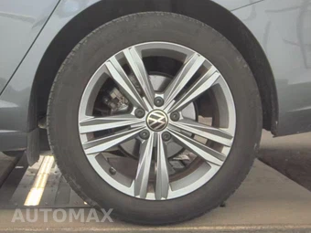2024 Volkswagen Jetta SE - miniatura 12
