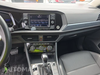 2024 Volkswagen Jetta SE - miniatura 17