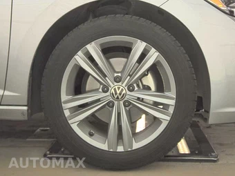2024 Volkswagen Jetta SE – miniatura 10