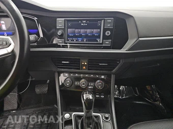 2024 Volkswagen Jetta SE - miniatura 11