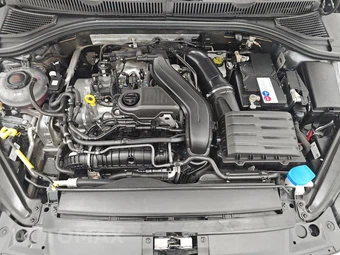 2024 Volkswagen Jetta SE - miniatura 15
