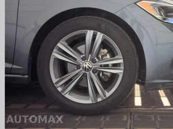 2024 Volkswagen Jetta SE - miniatura 10