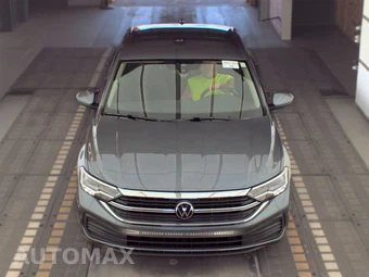 2024 Volkswagen Jetta SE - miniatura 2