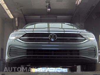 2024 Volkswagen Jetta SE - miniatura 3