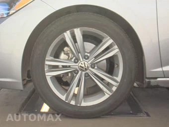 2024 Volkswagen Jetta SE – miniatura 9