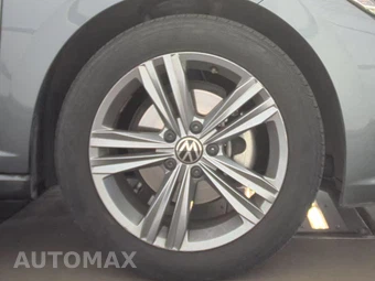 2024 Volkswagen Jetta SE - miniatura 10