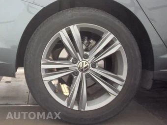 2024 Volkswagen Jetta SE - miniatura 11