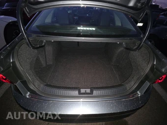 2024 Volkswagen Jetta SE - miniatura 23
