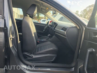 2024 Volkswagen Jetta SE - miniatura 8