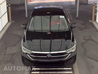 2024 Volkswagen Jetta SE – miniatura 2