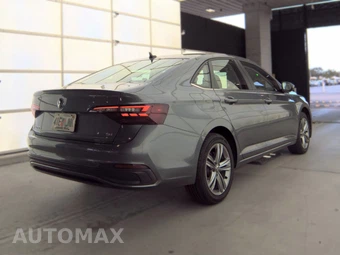 2024 Volkswagen Jetta SE – miniatura 5