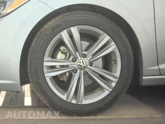 2024 Volkswagen Jetta SE – miniatura 9