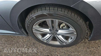 2024 Volkswagen Jetta SE – miniatura 32