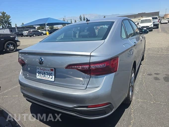 2024 Volkswagen Jetta SE – miniatura 5