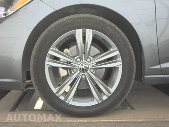 2024 Volkswagen Jetta SE – miniatura 9