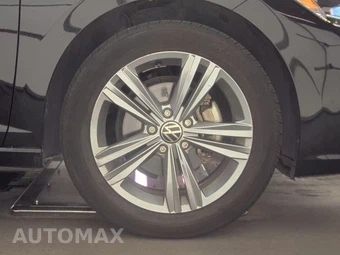 2024 Volkswagen Jetta SE - miniatura 10
