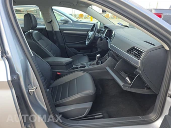 2024 Volkswagen Jetta SE - miniatura 8