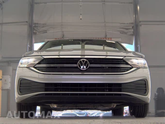 2024 Volkswagen Jetta SE - miniatura 3