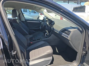 2024 Volkswagen Jetta SE – miniatura 8