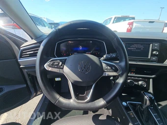 2024 Volkswagen Jetta SE - miniatura 10
