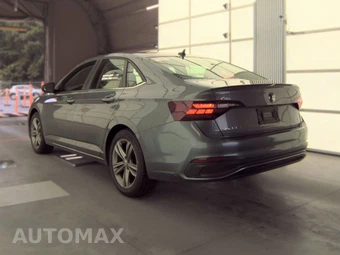 2024 Volkswagen Jetta SE – miniatura 8