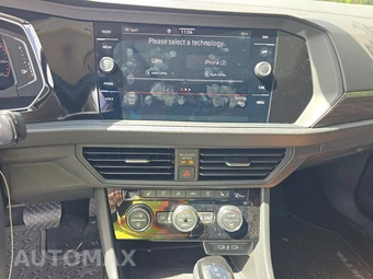 2024 Volkswagen Jetta SEL - miniatura 11