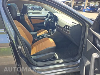 2024 Volkswagen Jetta SEL - miniatura 8
