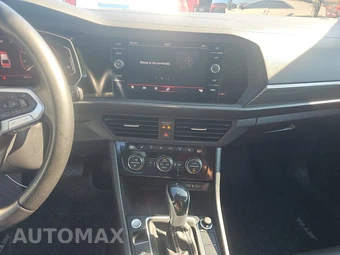 2024 Volkswagen Jetta SEL - miniatura 11
