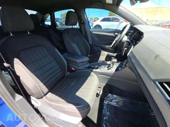 2024 Volkswagen Jetta Sport - miniatura 15