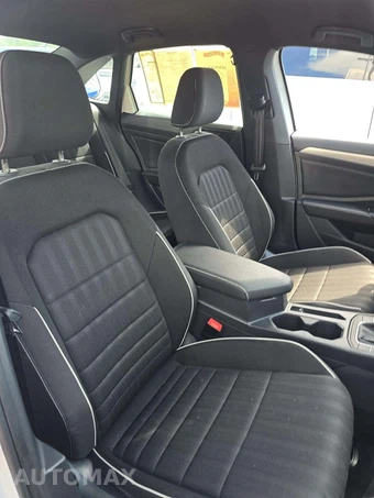 2024 Volkswagen Jetta Sport - miniatura 18