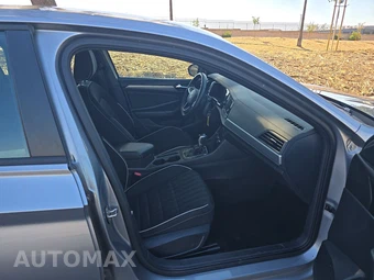 2024 Volkswagen Jetta Sport - miniatura 8