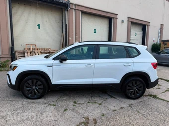 2024 Volkswagen Taos S - miniatura 3