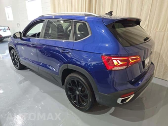 2024 Volkswagen Taos SE - miniatura 2