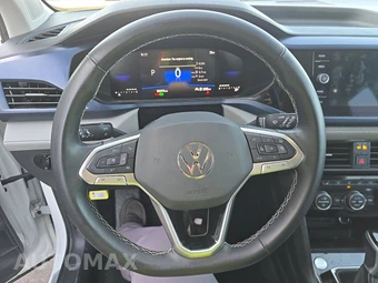 2024 Volkswagen Taos SE – miniatura 10