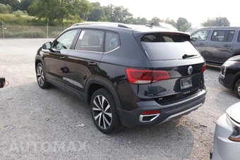 2024 Volkswagen Taos SE - miniatura 4