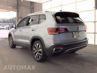 2024 Volkswagen Taos SE - miniatura 8