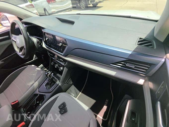 2024 Volkswagen Taos SE - miniatura 19