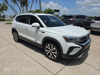2024 Volkswagen Taos SE - miniatura 4