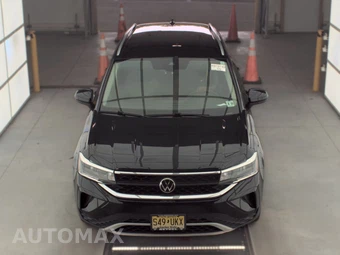 2024 Volkswagen Taos SE - miniatura 2