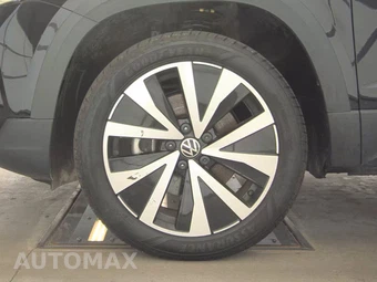 2024 Volkswagen Taos SE - miniatura 9
