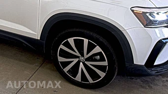 2024 Volkswagen Taos SE - miniatura 8
