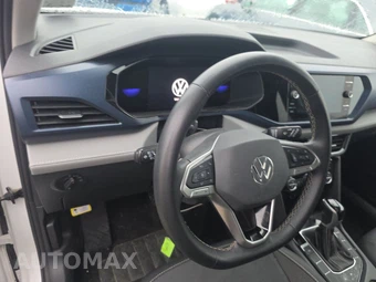 2024 Volkswagen Taos SE - miniatura 10