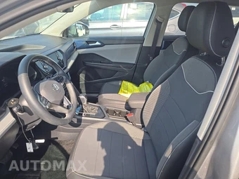 2024 Volkswagen Taos SE - miniatura 13